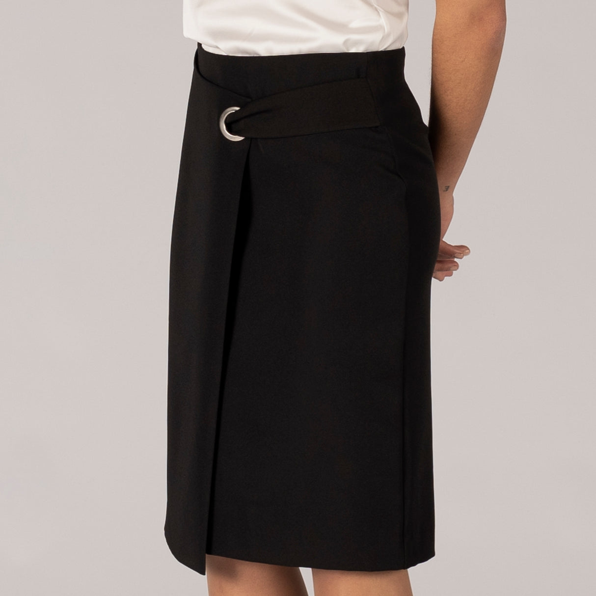 (150003-001-44-3.jpg)