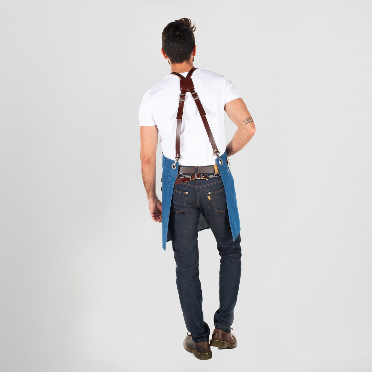 (155600-827-UD-2.jpg)