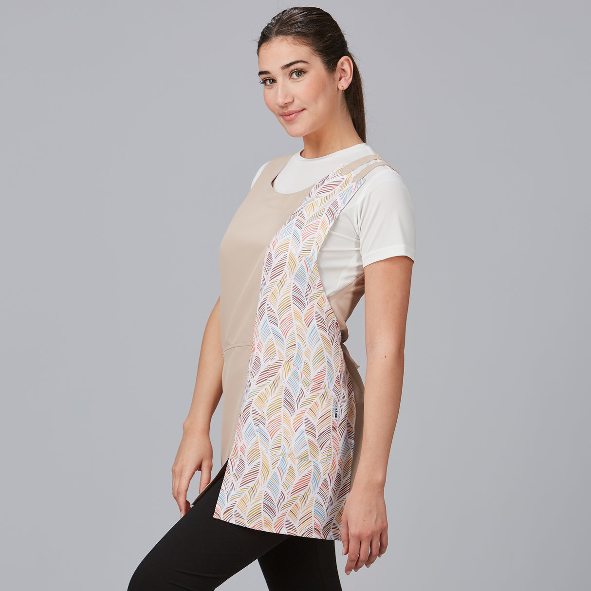 (200036-142-UD-2.jpg)