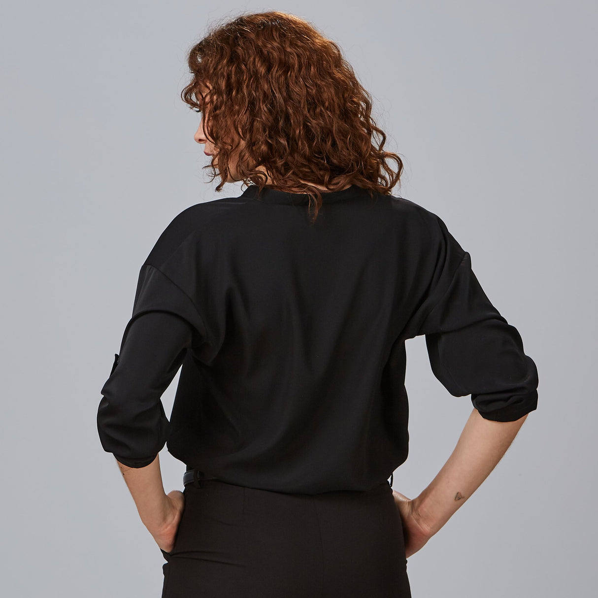 (240005-001-XS-1.jpg)