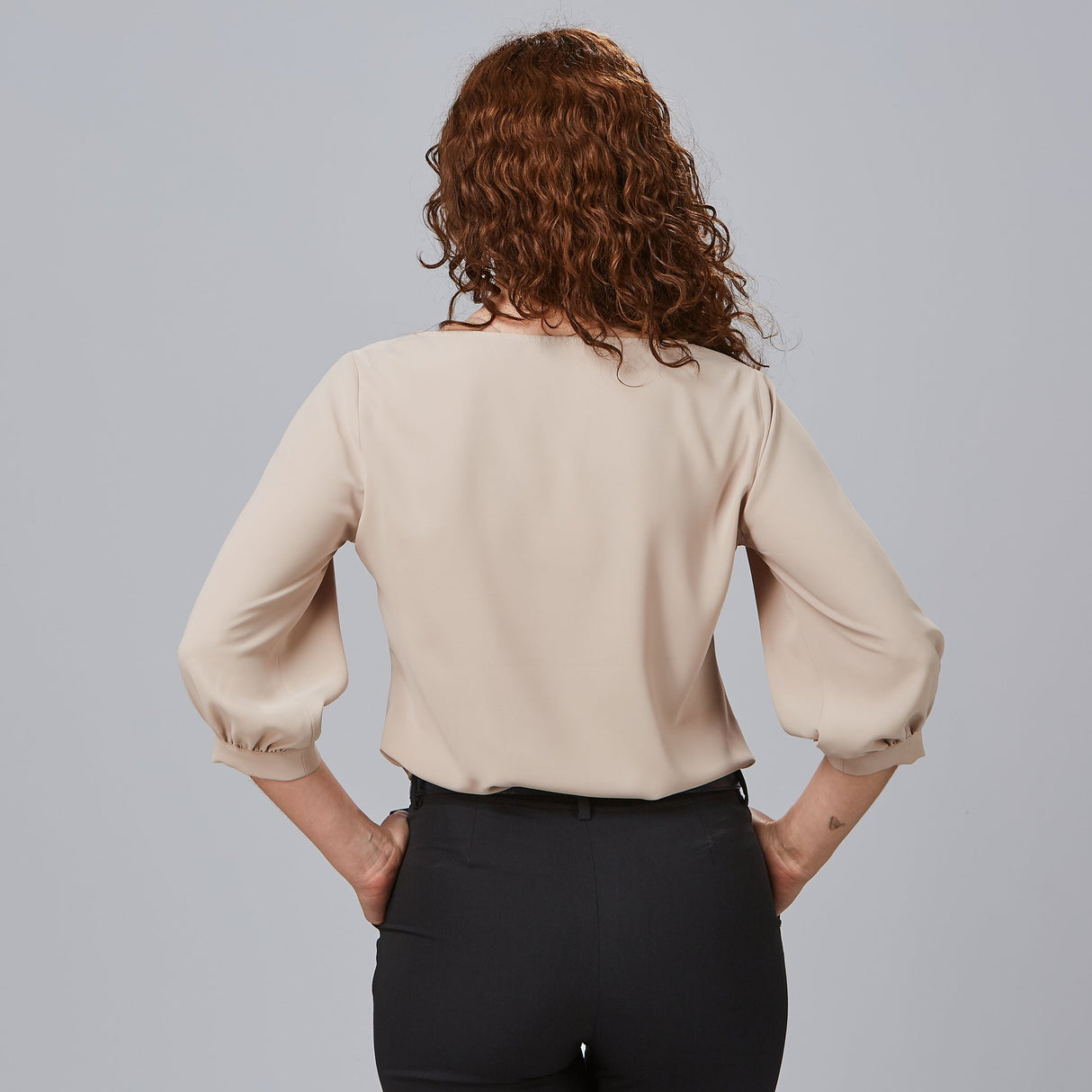 (240006-110-XS-1.jpg)