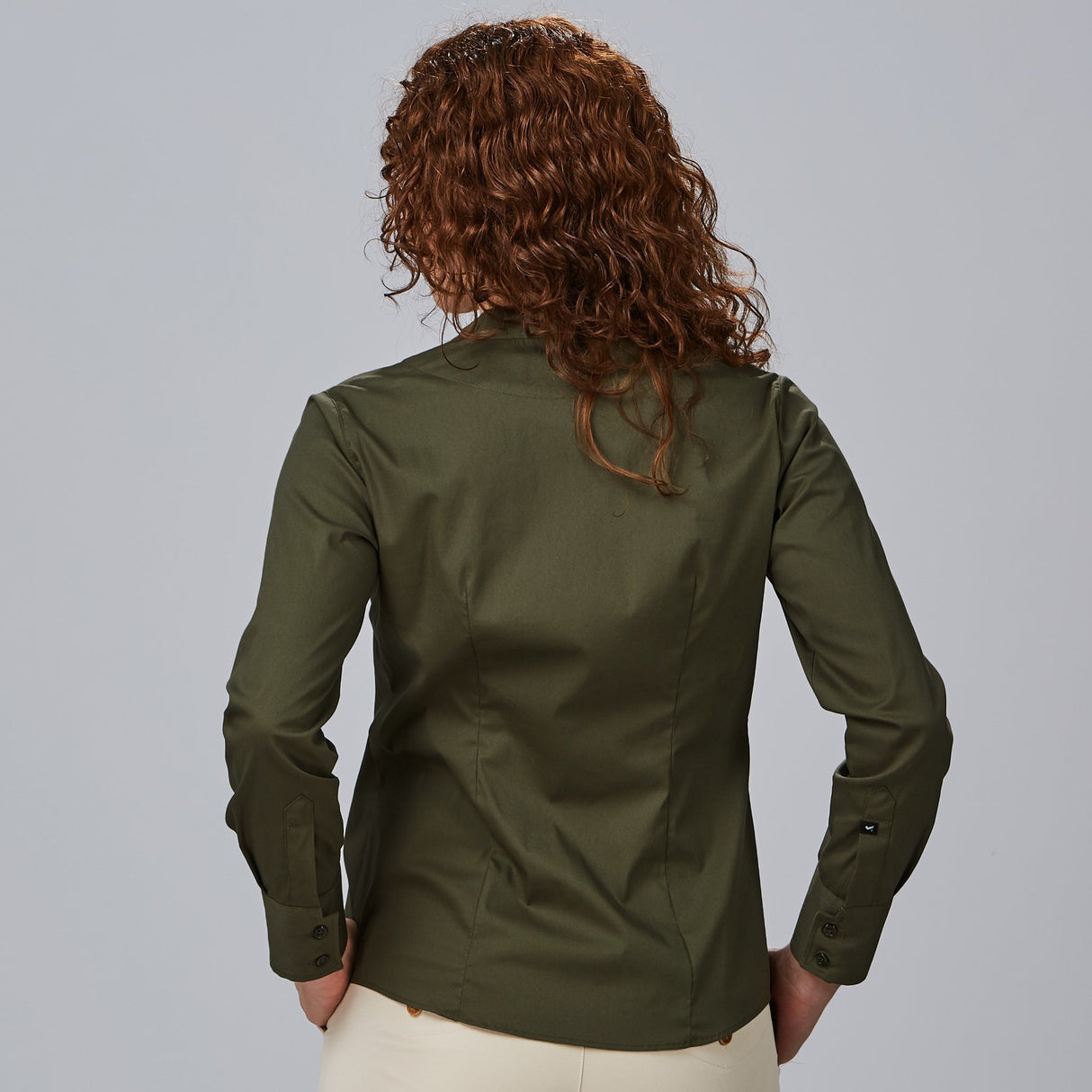 (240018-149-M-1.jpg)