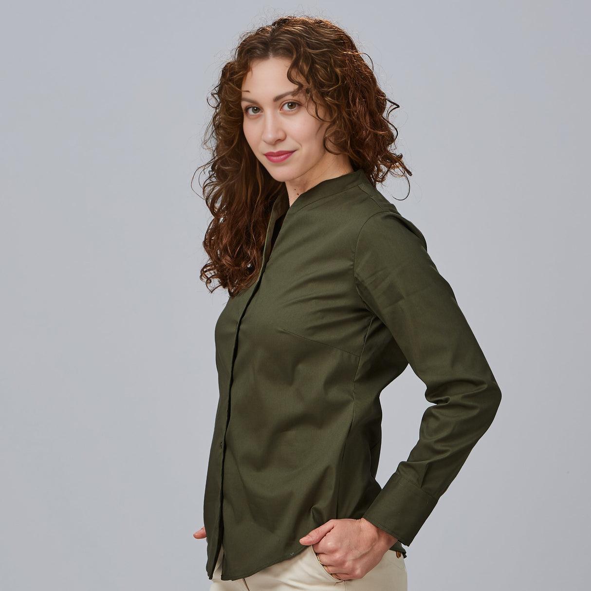 (240018-149-M-2.jpg)