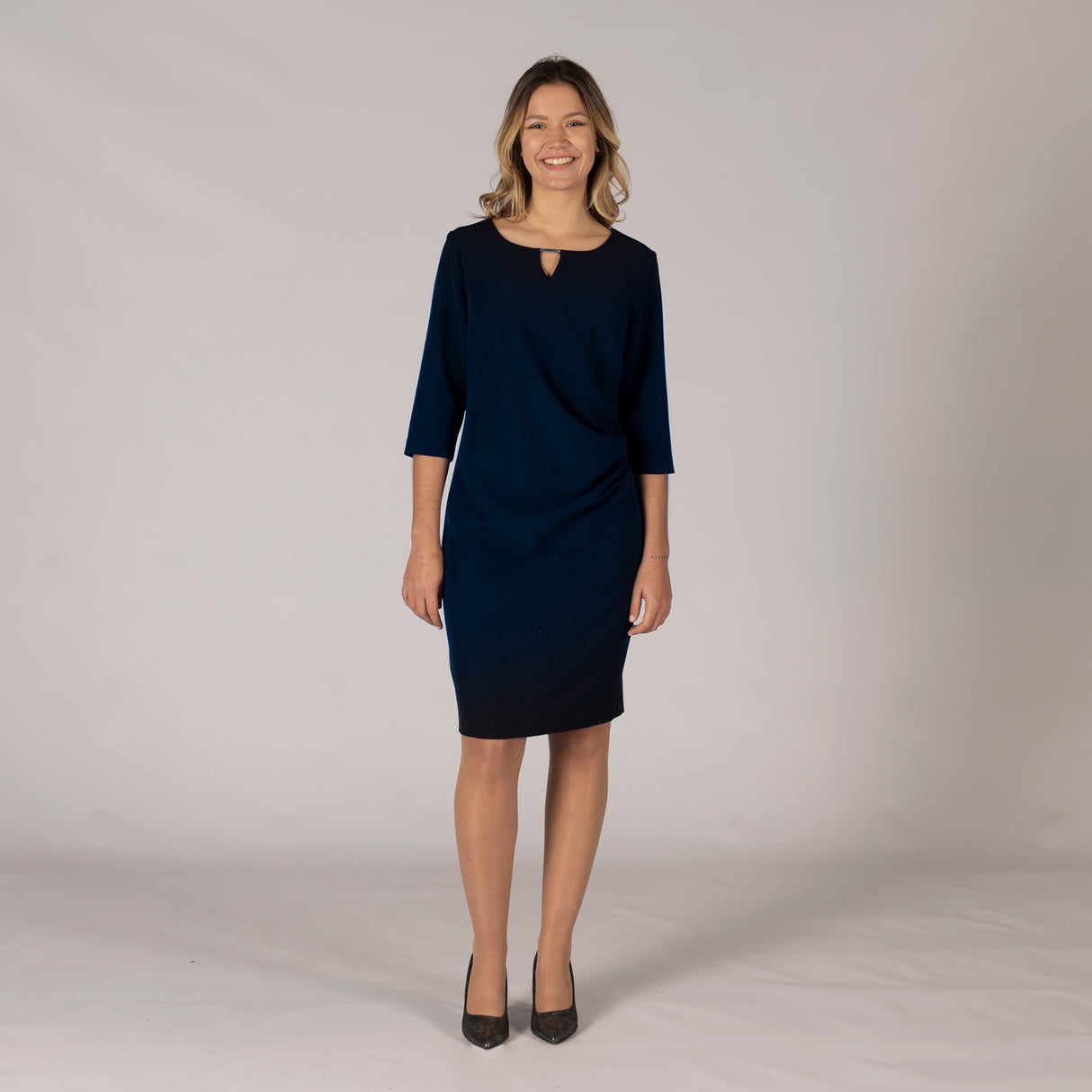 (550003-104-S-1.jpg)