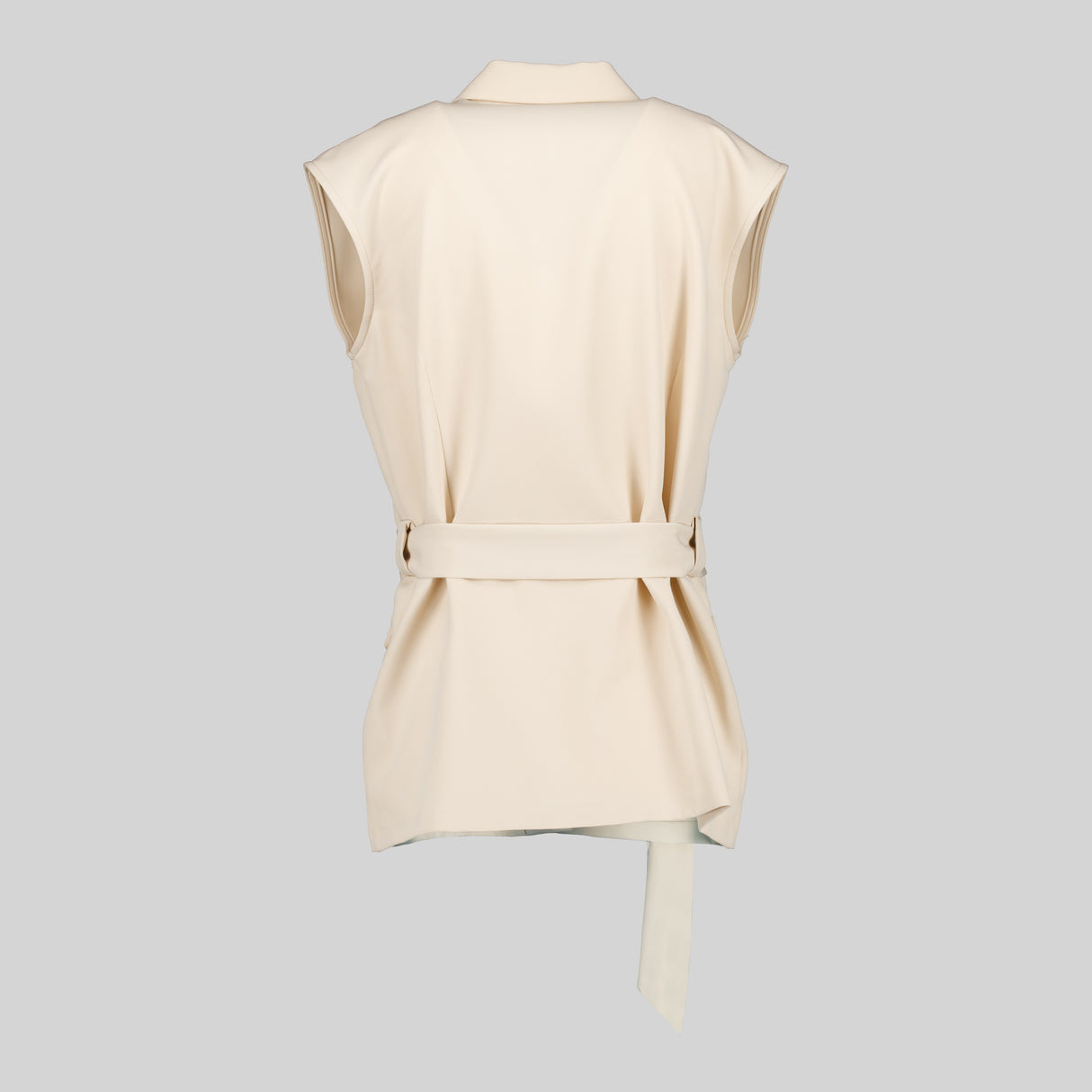 (600037-110-S-4.jpg)