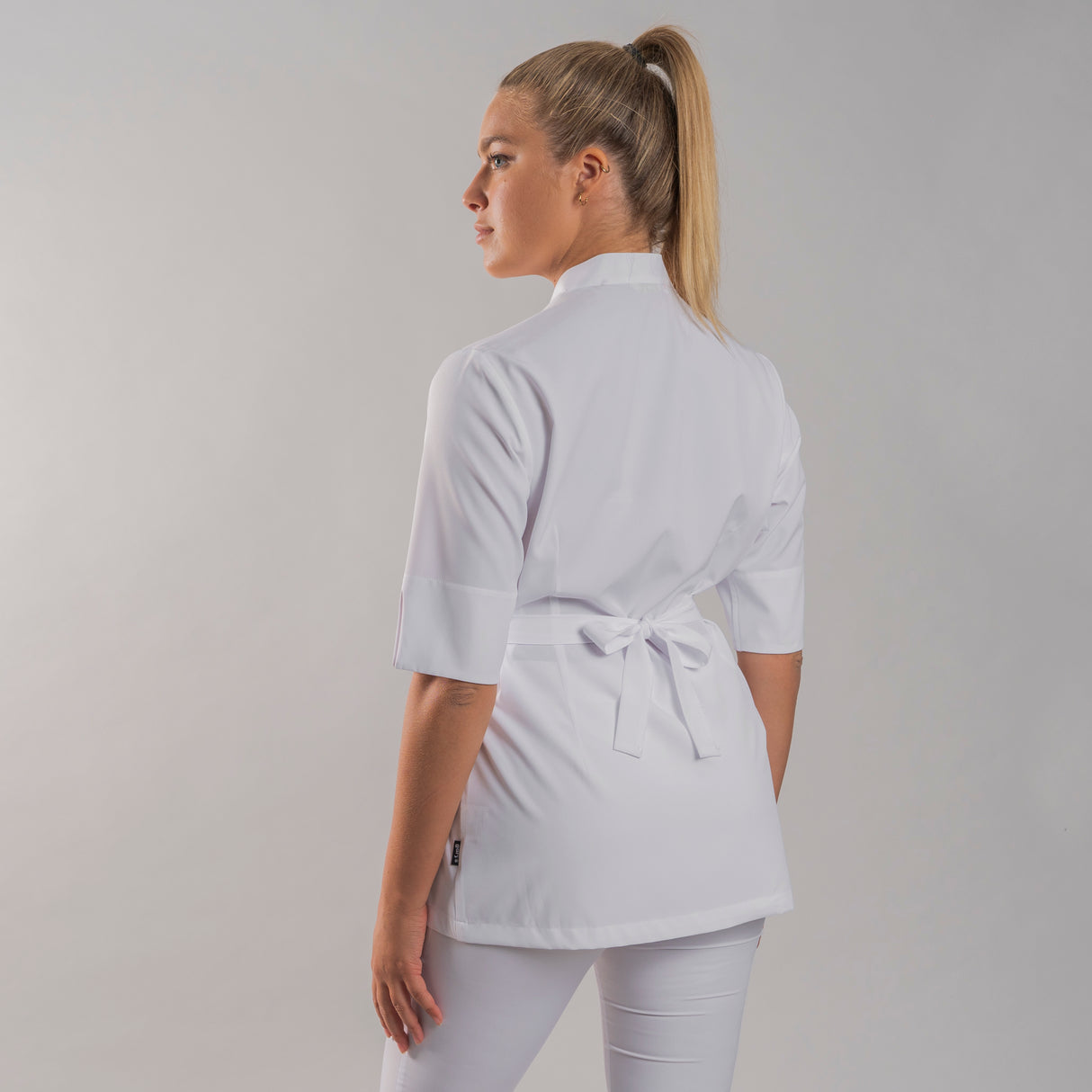 (600042-101-XS-1.jpg)