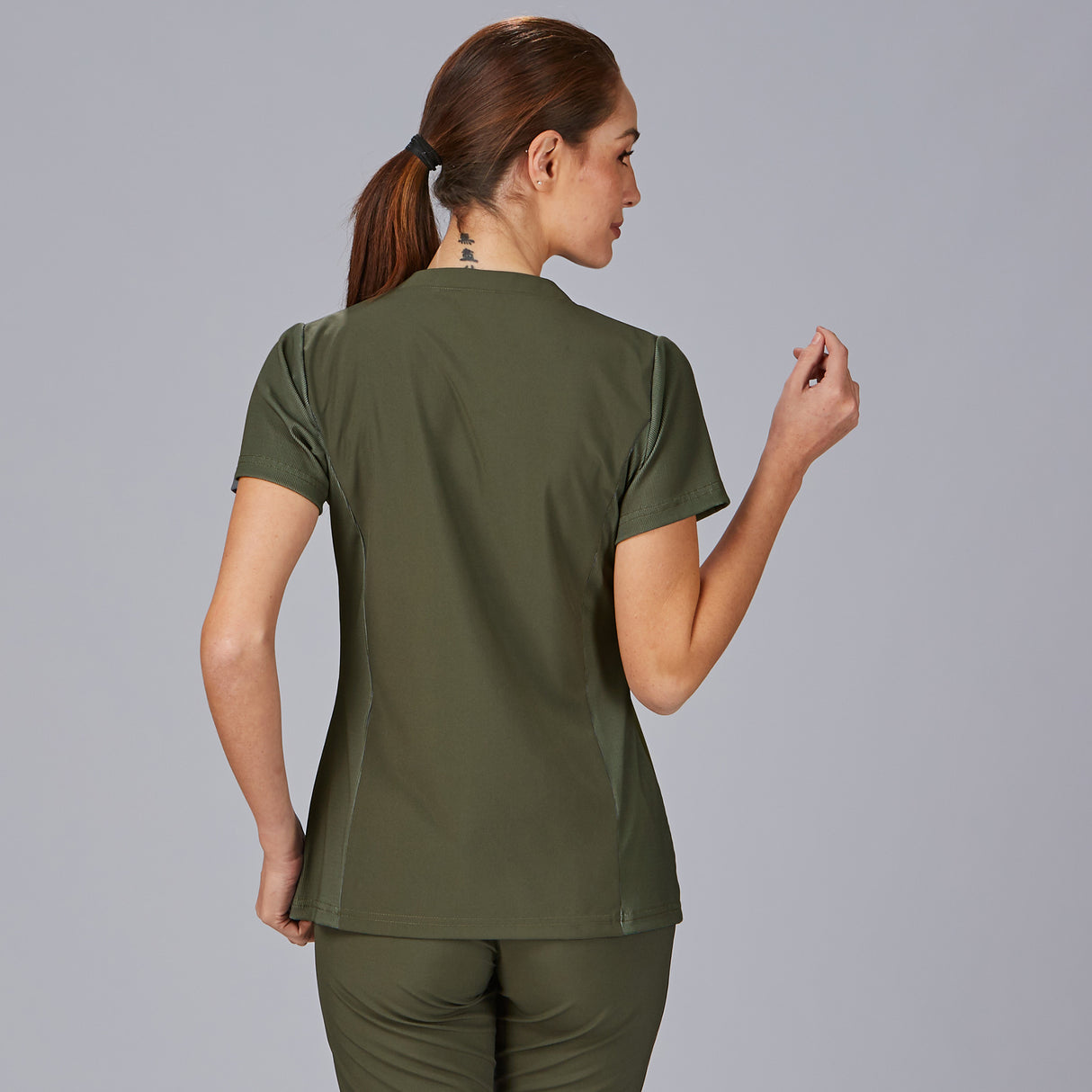 (600064-149-M-1.jpg)