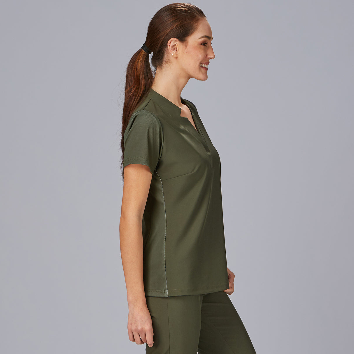 (600064-149-M-2.jpg)