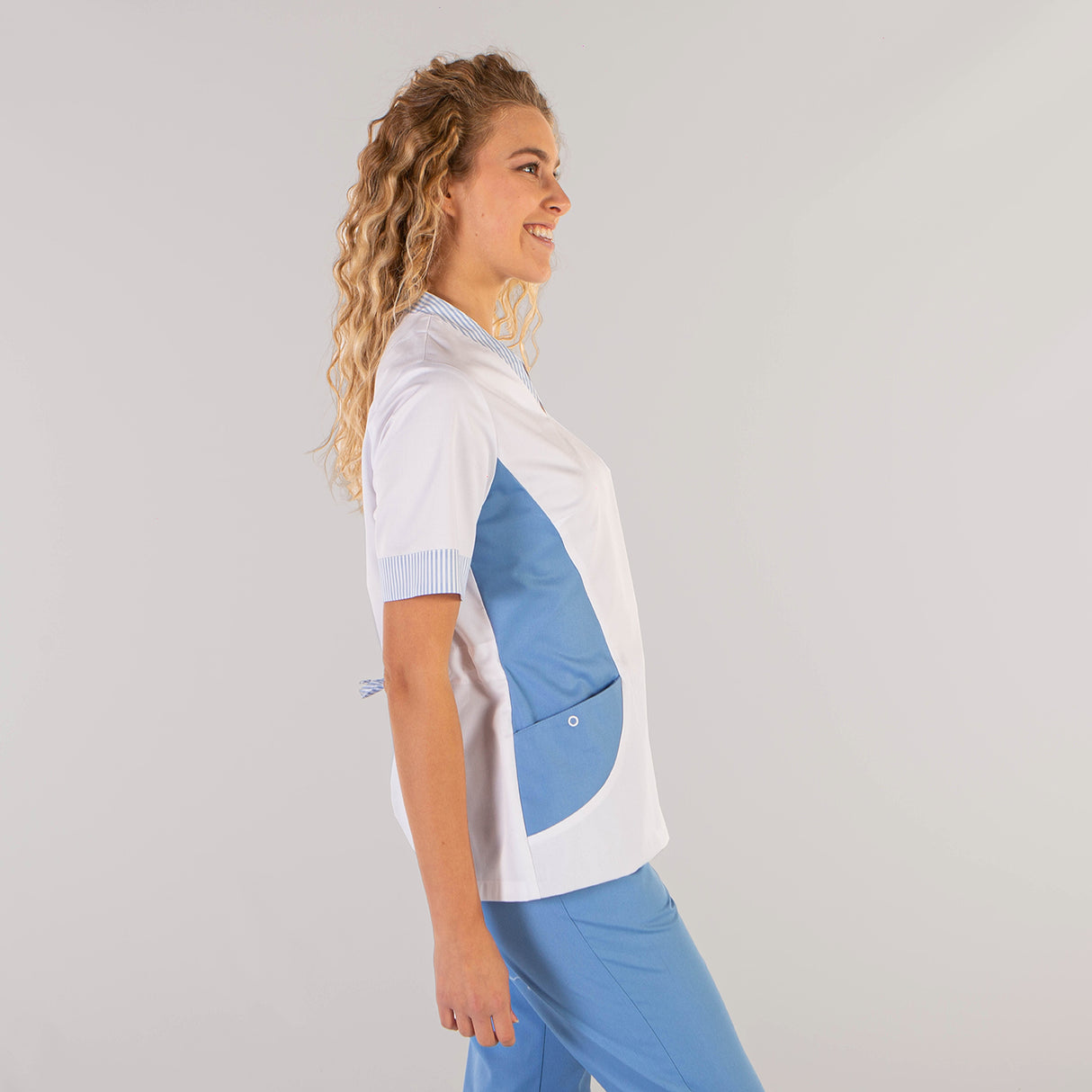 (662600-107-S-2.jpg)