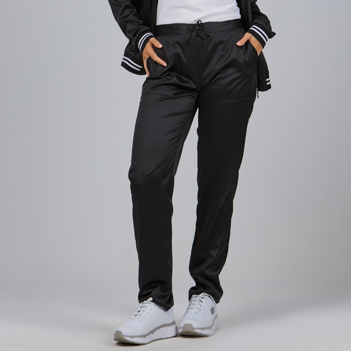 (700069-001-S-1.jpg)