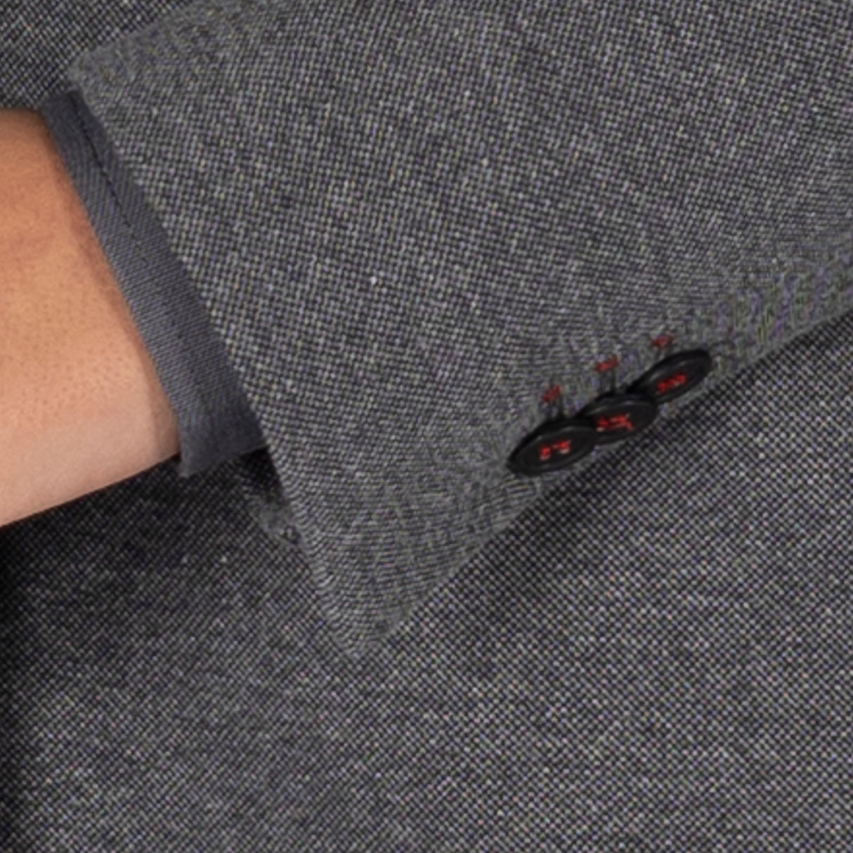 (800023-139-56-4.jpg)