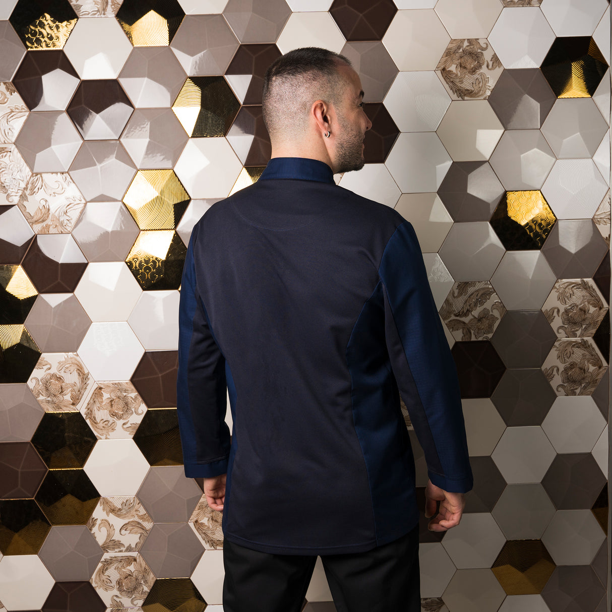 (930021-104-M-2.jpg)