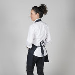 APRON BISTRÓ V-NECK CENTRAL POCKET 80X65 CM
