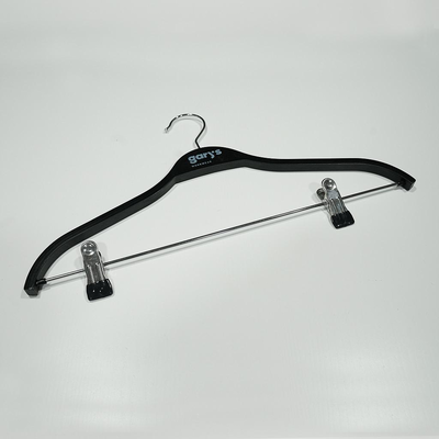 GARY'S BLACK HANGERS WITH CLIPS