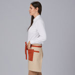 DELANTAL CORTO BOLSILLO Y CINTAS COMBINADAS 45X74 CM