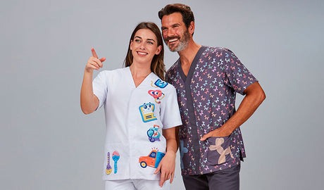 ¿Qué transmite tu uniforme antes de que hables? La comunicación no verbal en el entorno profesional