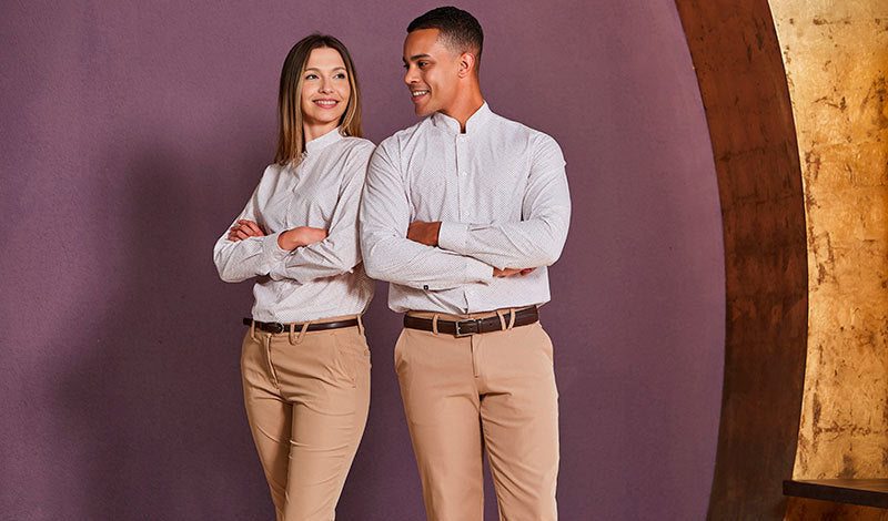 Cómo los uniformes laborales mejoran la productividad en el trabajo