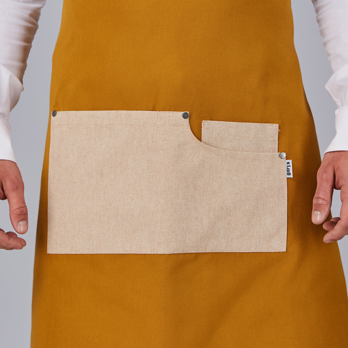 (100042-175-UD-2.jpg)