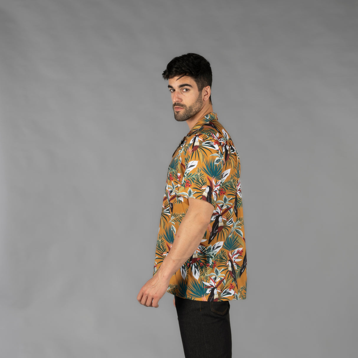 (210002-1126-S-2.jpg)