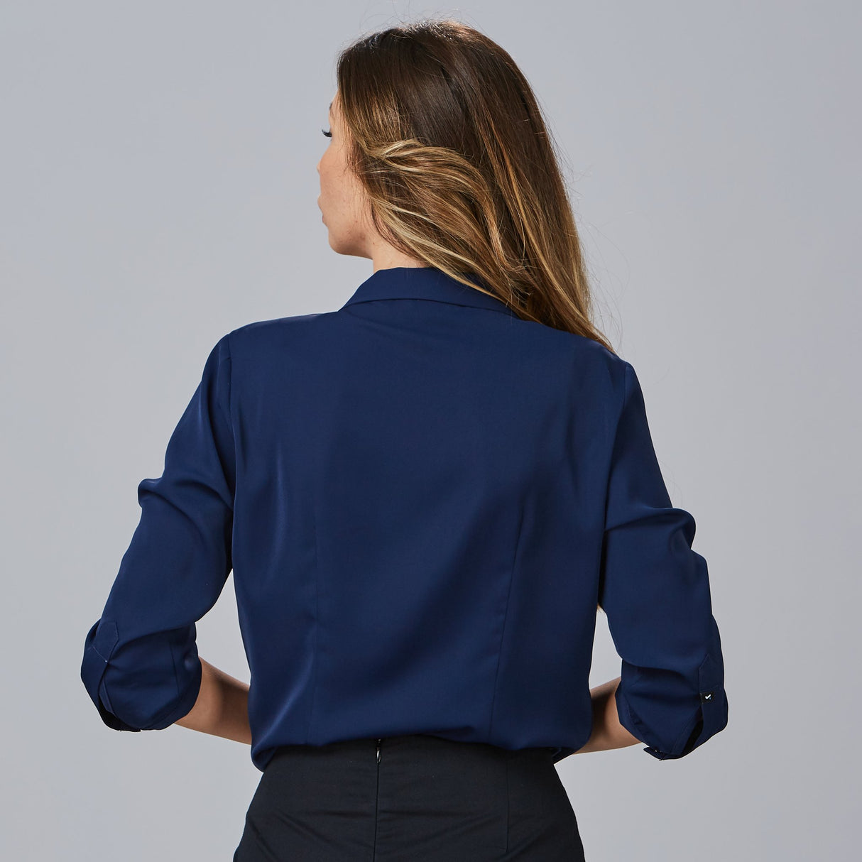 (240009-104-L-1.jpg)