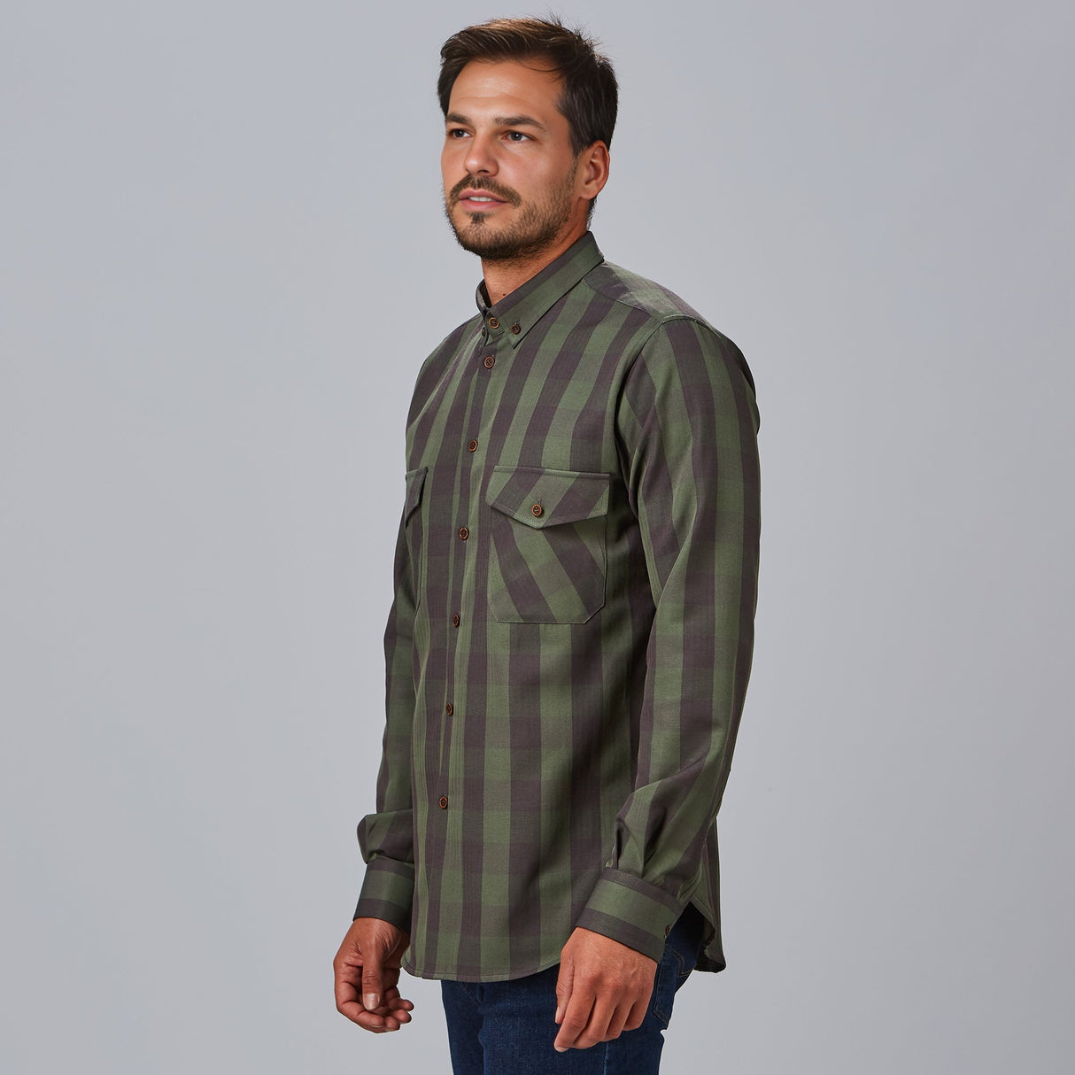 (260032-299-L-3.jpg)