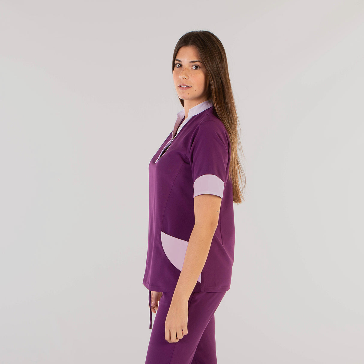 (662100-136-M-2.jpg)