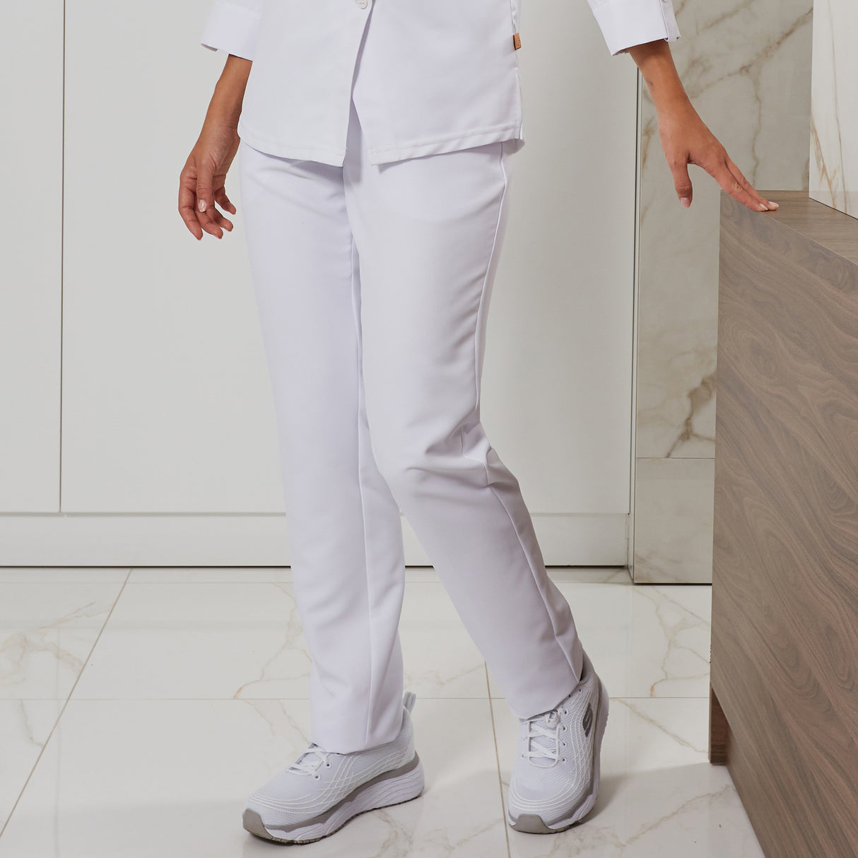 (703600-101-S-1.jpg)