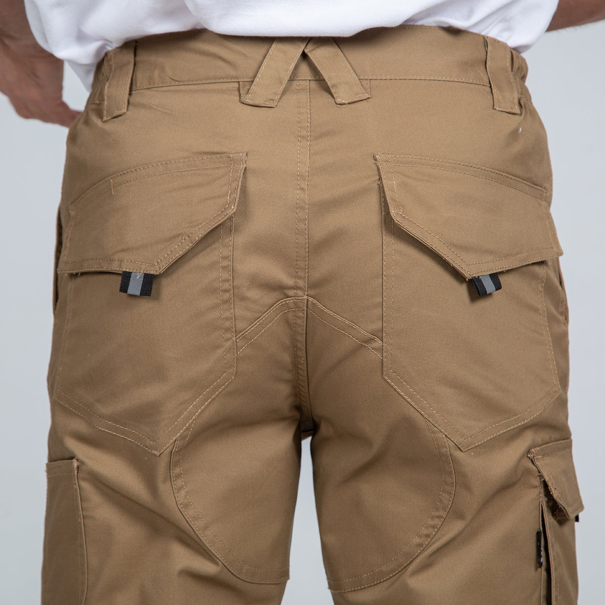 (750200-110-52-2.jpg)